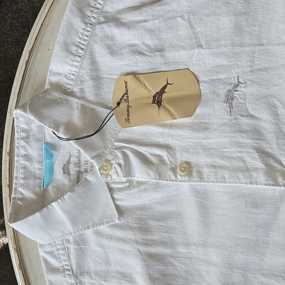 Mew! Tommy Bahama Cotton Casual buttoned down shirt Size Medium